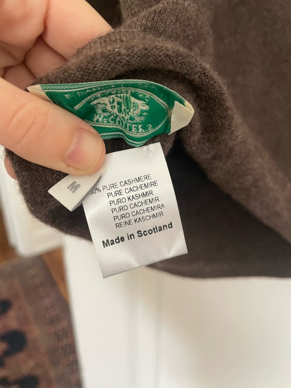 Never worn! 100% Pure Cashmere Turtleneck Sweater in Walnut (M) - Picture 4 of 4